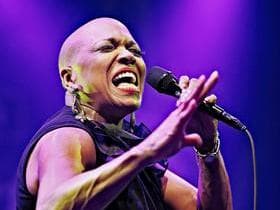 Dee Dee Bridgewater