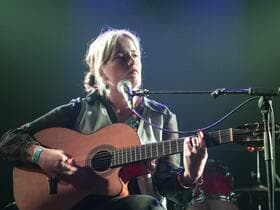 Katy J Pearson