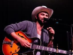 Shakey Graves