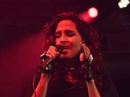 Snoh Aalegra